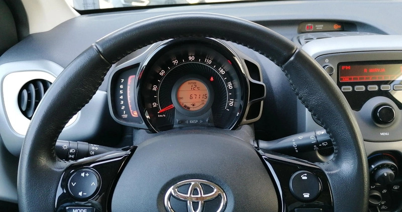 Toyota Aygo cena 45900 przebieg: 67107, rok produkcji 2020 z Grudziądz małe 191